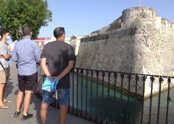 La Importancia de los Guías Turísticos en Ceuta