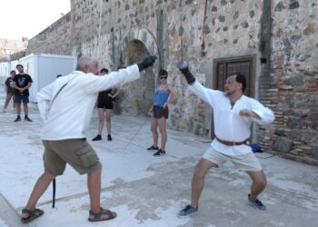 Curso de Esgrima Escénica en Ceuta: Tradición y Arte en Movimiento